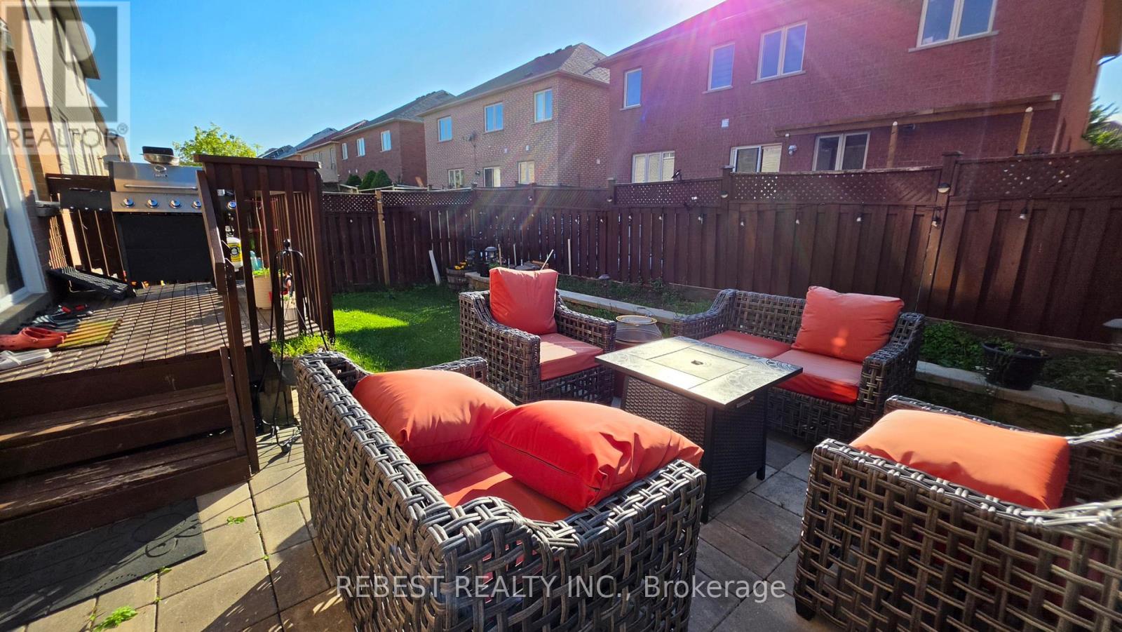 128 Starhill Crescent, Brampton, Ontario  L6R 2P9 - Photo 42 - W13454988