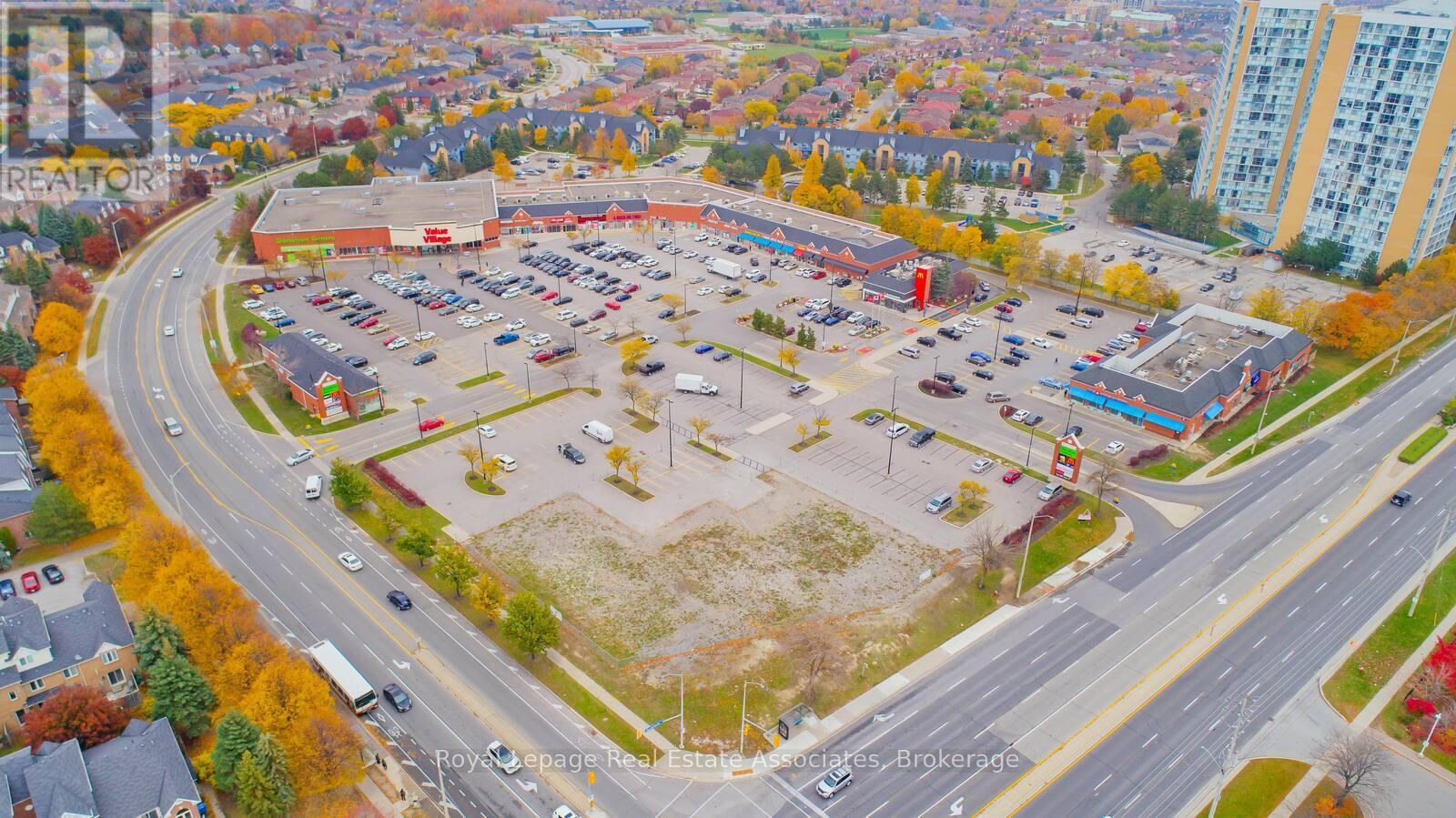 407 - 40 Bristol Road E, Mississauga, Ontario L4Z 3K8 - Photo 3 - W12863942