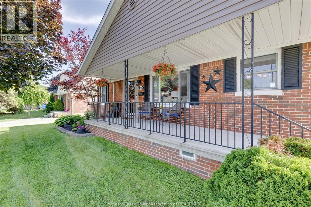 2790 Randolph Avenue, Windsor, Ontario  N9E 3C9 - Photo 3 - 26014461