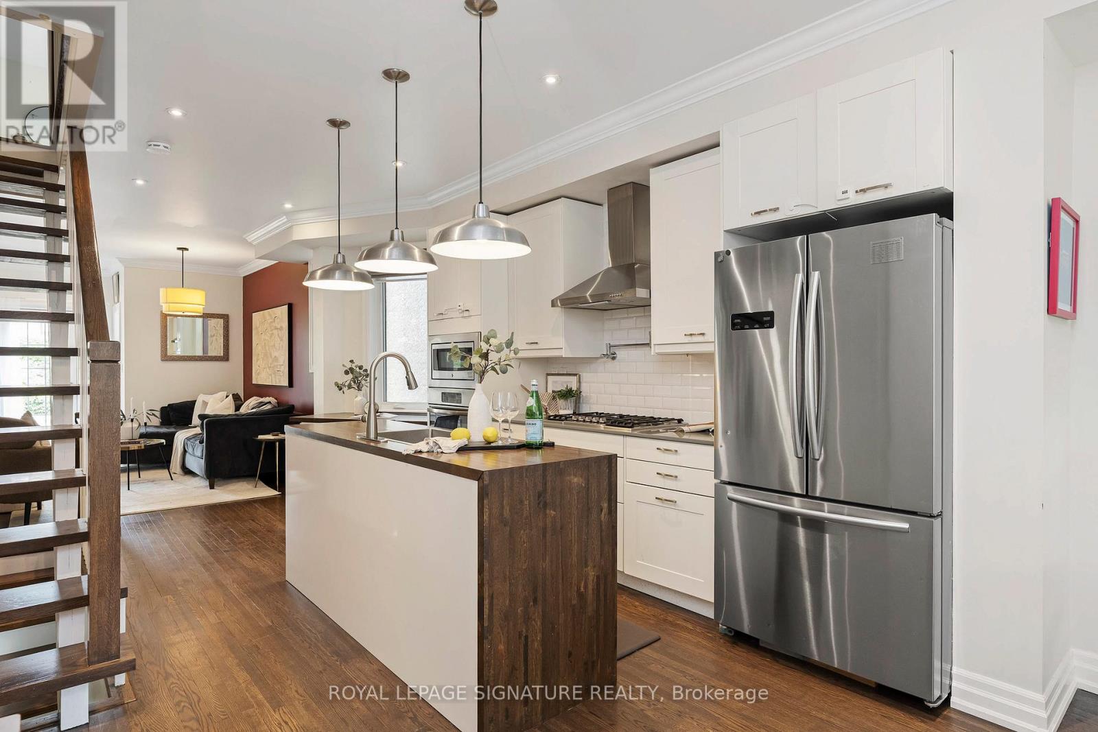 174 Yarmouth Road, Toronto, Ontario  M6G 1X4 - Photo 10 - W13458676