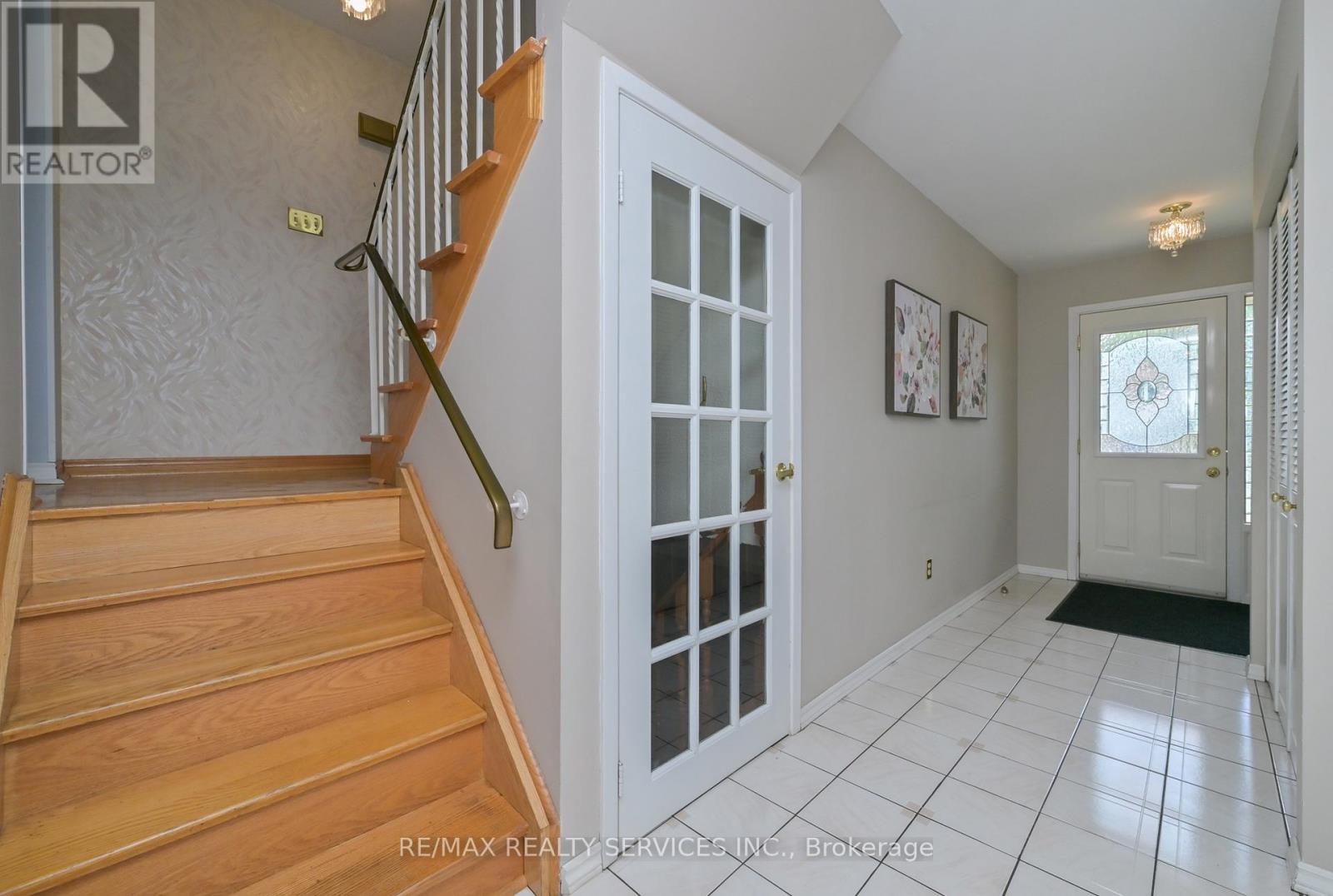 47 Grassington Crescent, Brampton, Ontario  L6S 1Z5 - Photo 13 - W13458706
