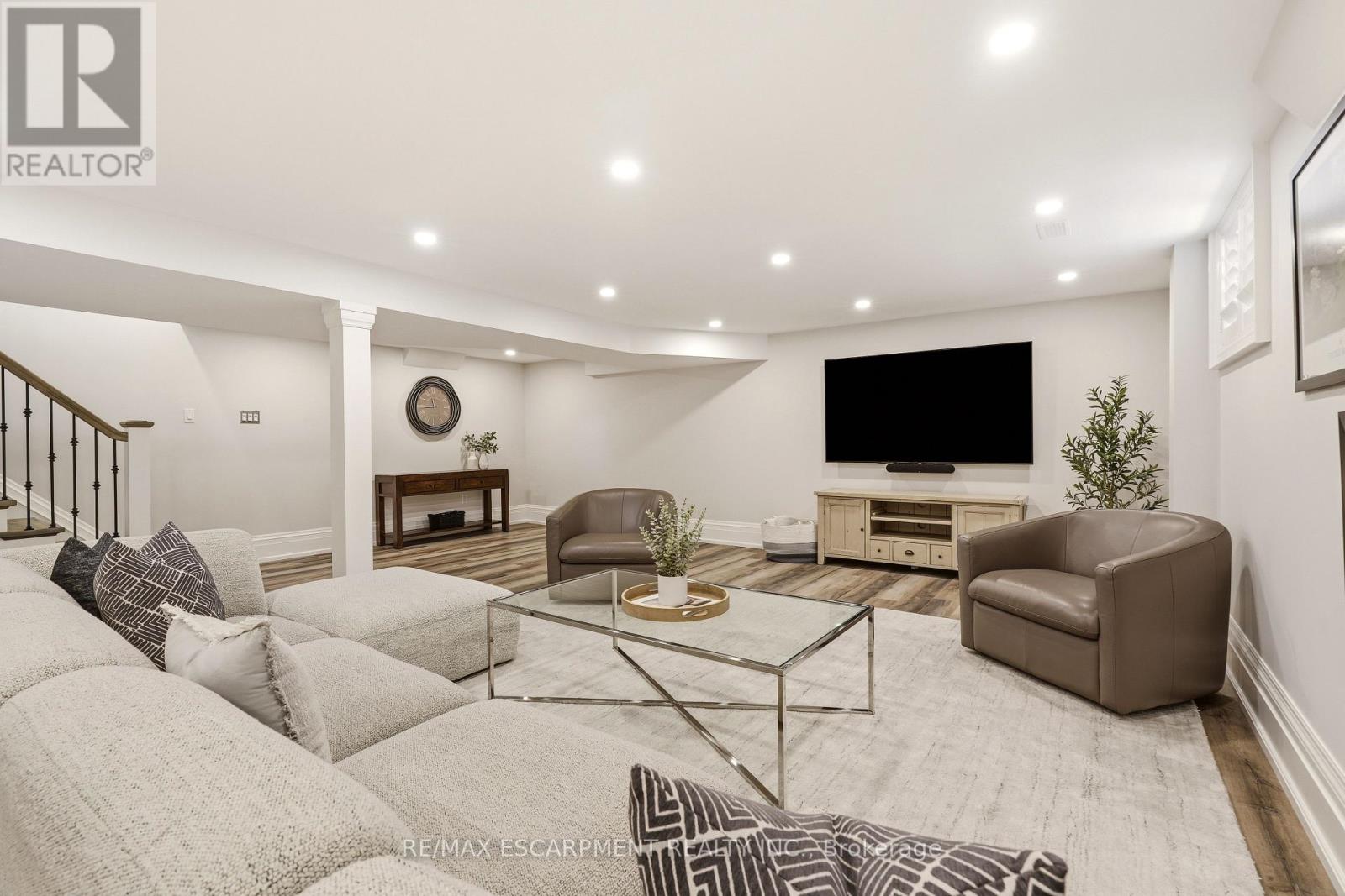 336 Newbold Court, Burlington, Ontario  L7R 2Y6 - Photo 34 - W13458502