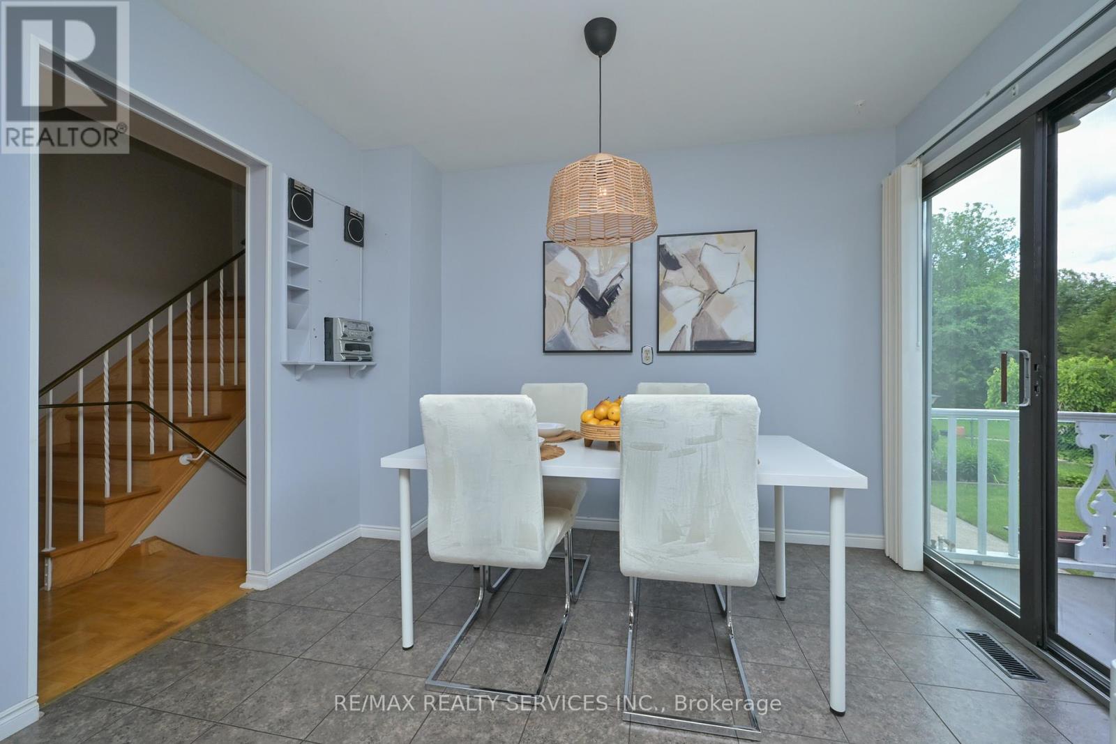 47 Grassington Crescent, Brampton, Ontario  L6S 1Z5 - Photo 7 - W13458706