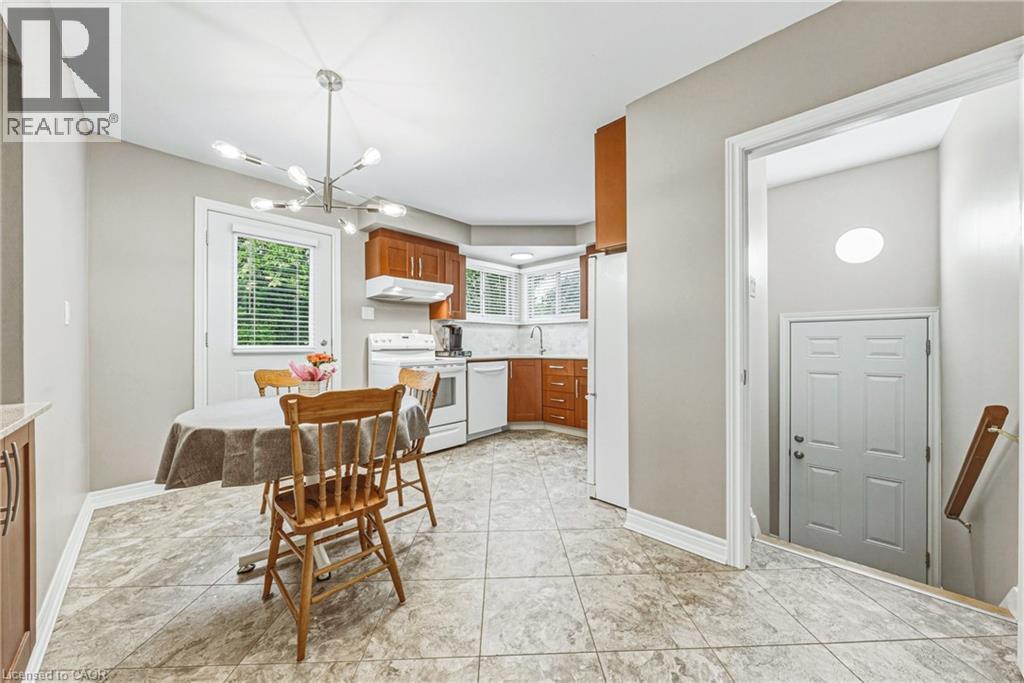 1208 Homewood Drive, Burlington, Ontario  L7P 2M4 - Photo 4 - 40838927