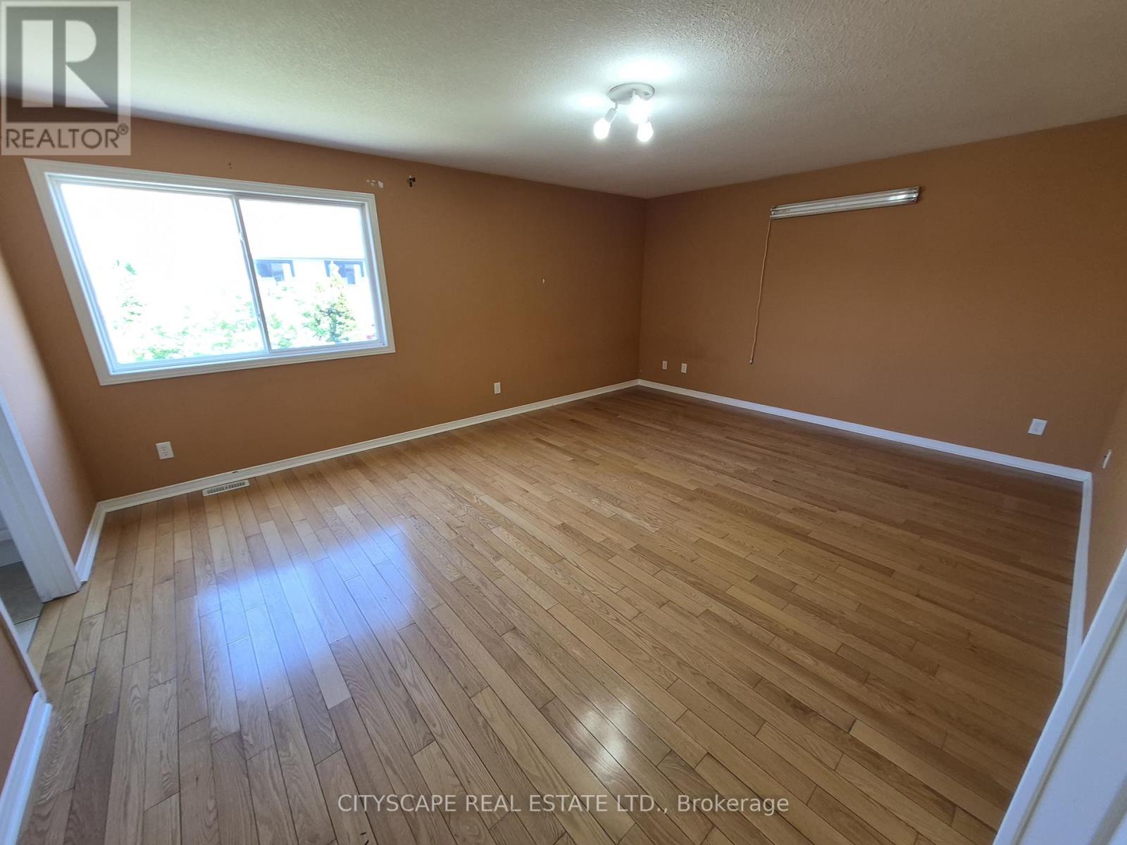 211 Sims Estate Drive, Kitchener, Ontario  N2A 4L2 - Photo 21 - X13456354
