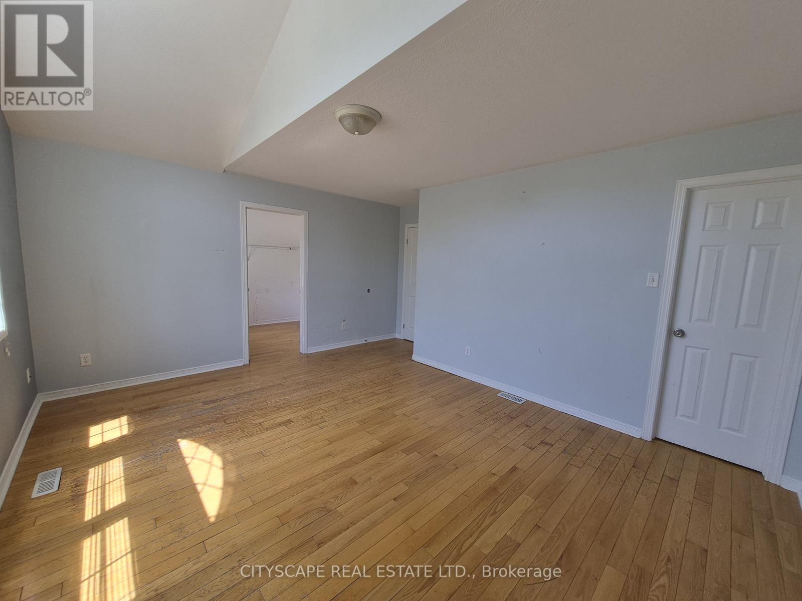 211 Sims Estate Drive, Kitchener, Ontario  N2A 4L2 - Photo 30 - X13456354