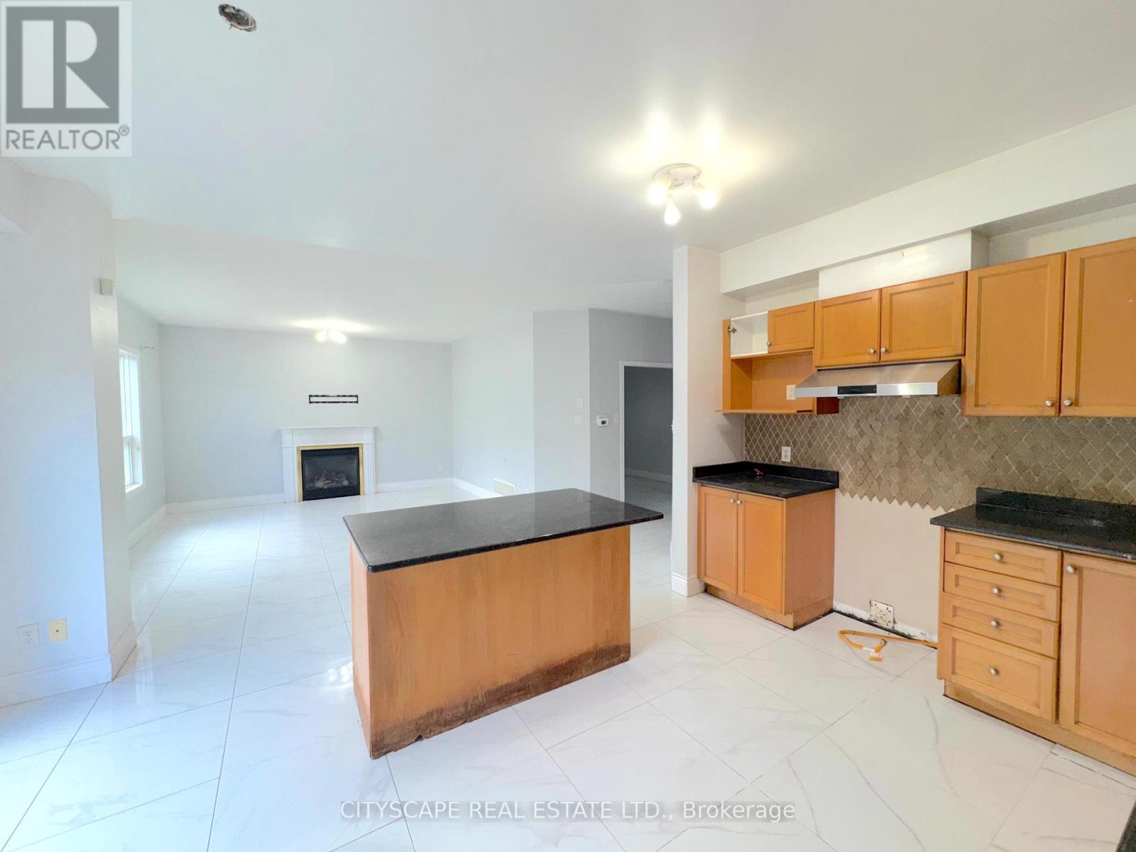 211 Sims Estate Drive, Kitchener, Ontario  N2A 4L2 - Photo 9 - X13456354