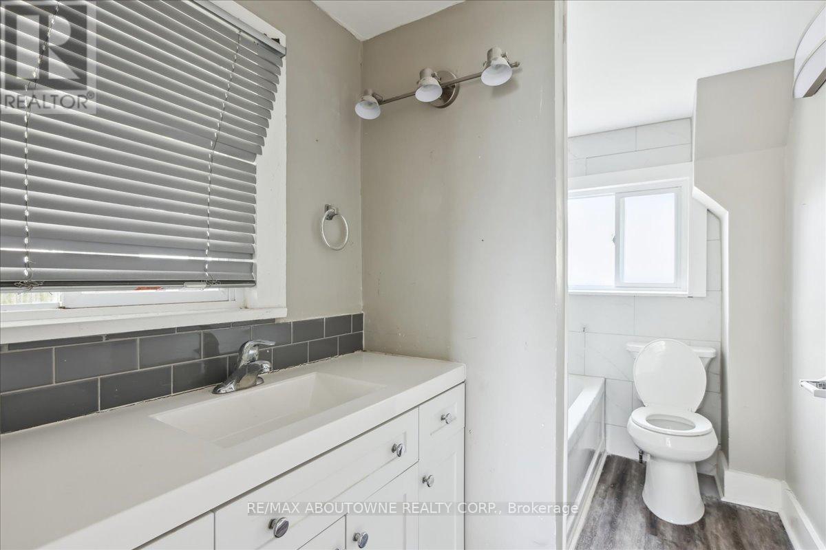 19 Seneca Street, St. Catharines, Ontario  L2R 2V1 - Photo 14 - X13458532