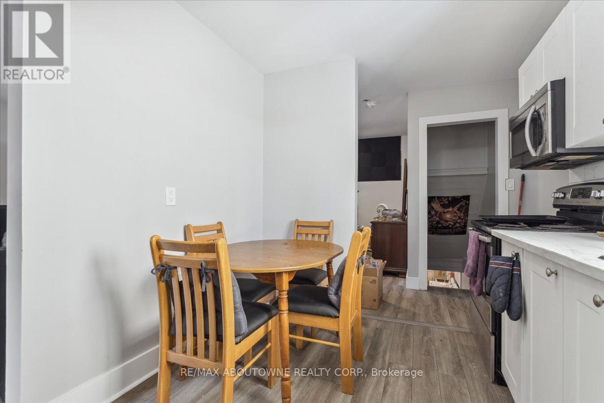 26 Vine Street, St. Catharines, Ontario  L2M 4T2 - Photo 34 - X13458552