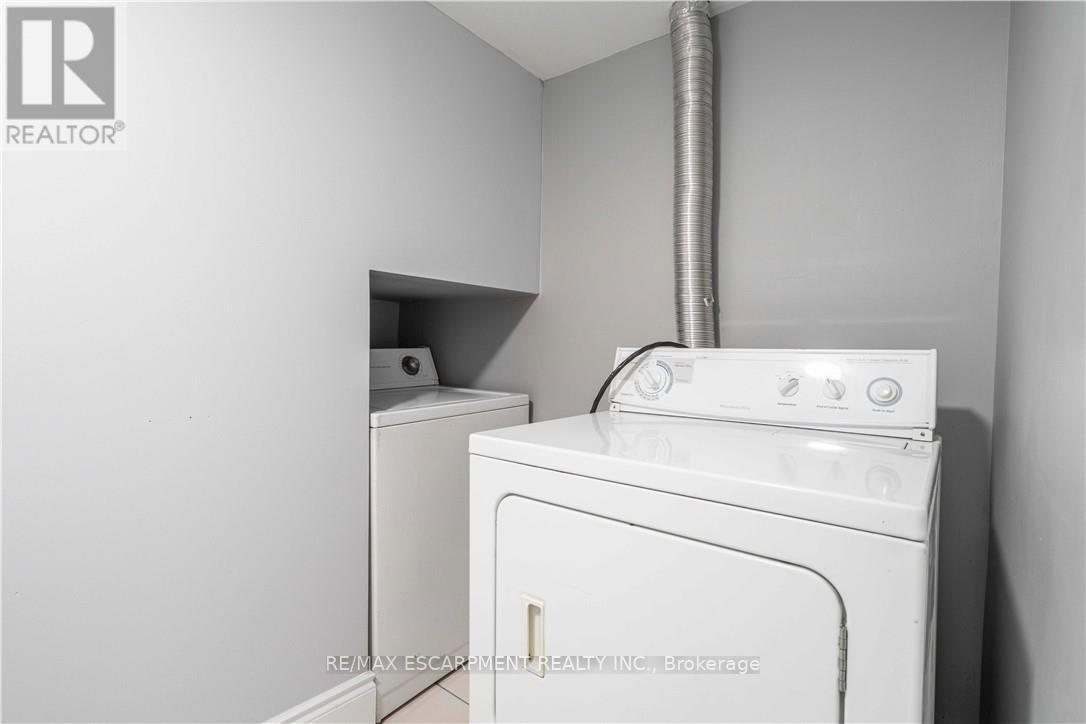 B - 73 West 3rd Street, Hamilton, Ontario L9C 3K2 - Photo 15 - X13458618
