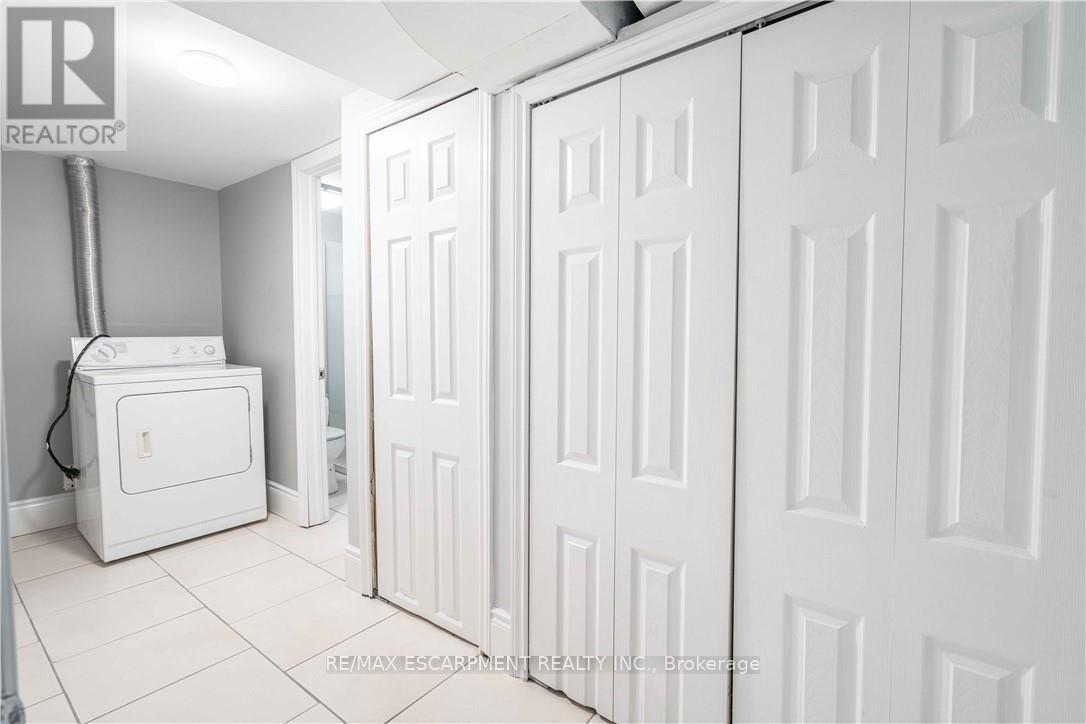 B - 73 West 3rd Street, Hamilton, Ontario L9C 3K2 - Photo 14 - X13458618