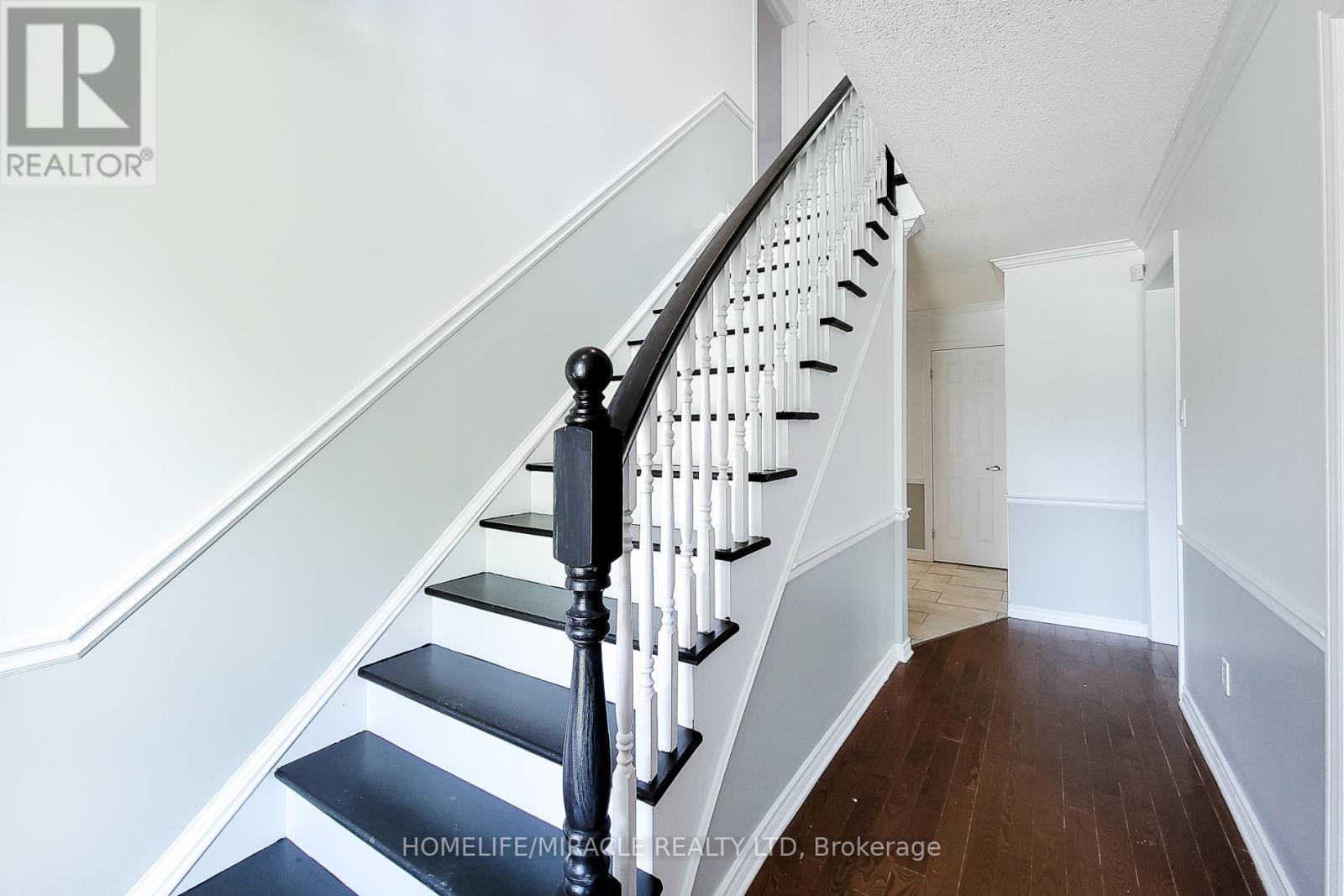 4559 St Volodymyr Court, Lincoln, Ontario  L0R 1B5 - Photo 7 - X13458684