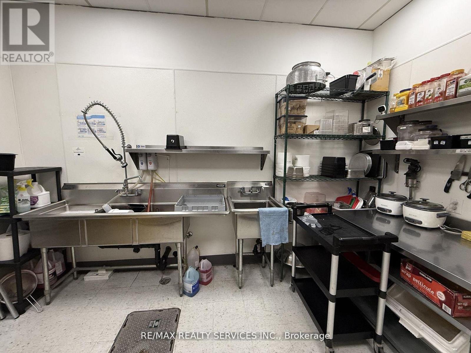 10 - 2255 Barton Street E, Hamilton, Ontario  L8H 7T4 - Photo 21 - X13458722