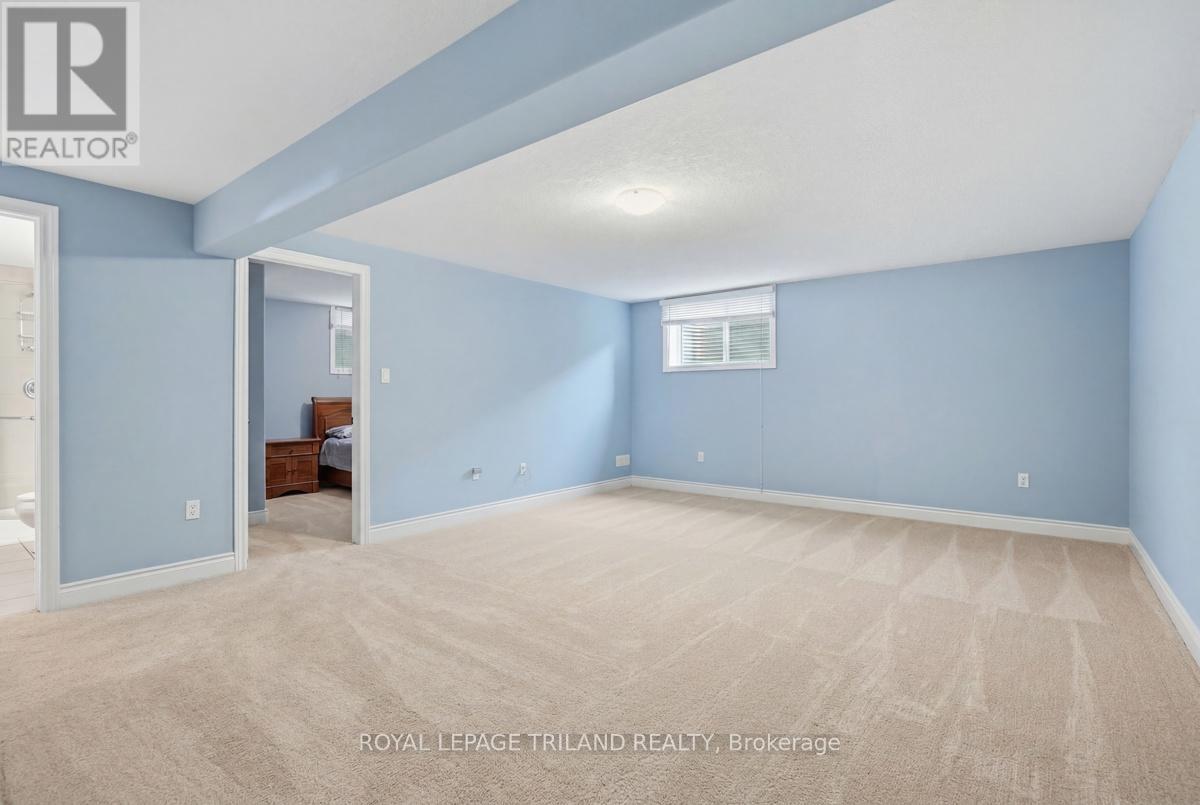 989 Roulston Crescent, London North, Ontario  N6H 0E8 - Photo 28 - X13458184