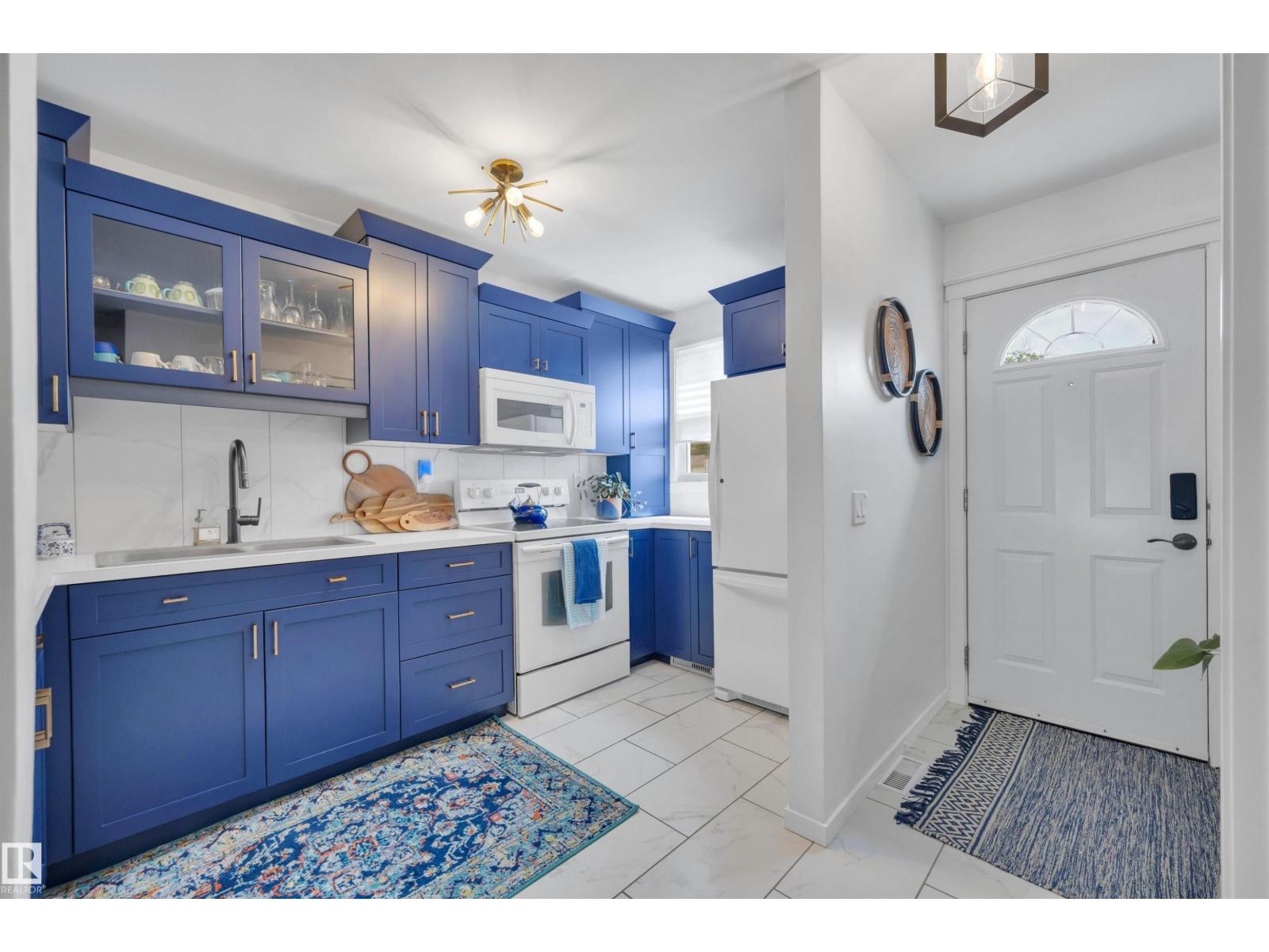 #44 2024 57 St NW, Edmonton, Alberta  T6L 2Z3 - Photo 5 - E4494282