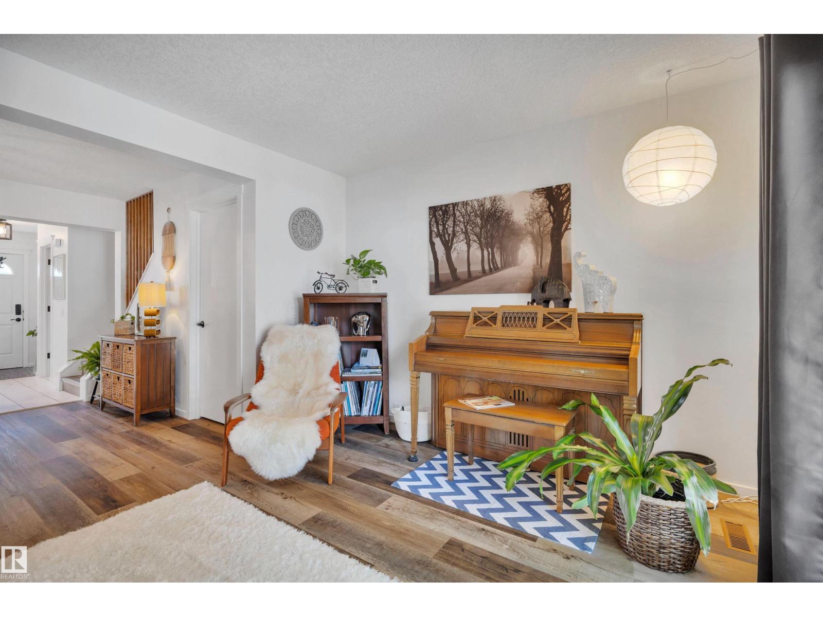 #44 2024 57 St NW, Edmonton, Alberta  T6L 2Z3 - Photo 10 - E4494282