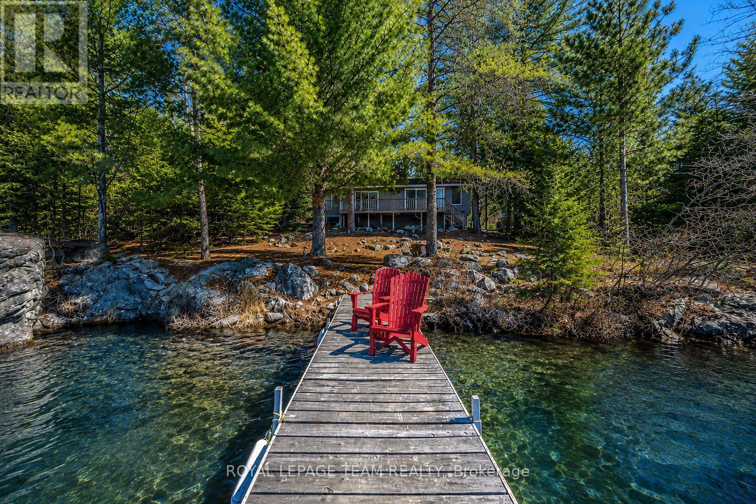 218 DIAMOND LAKE ROAD, Madawaska Valley, Ontario