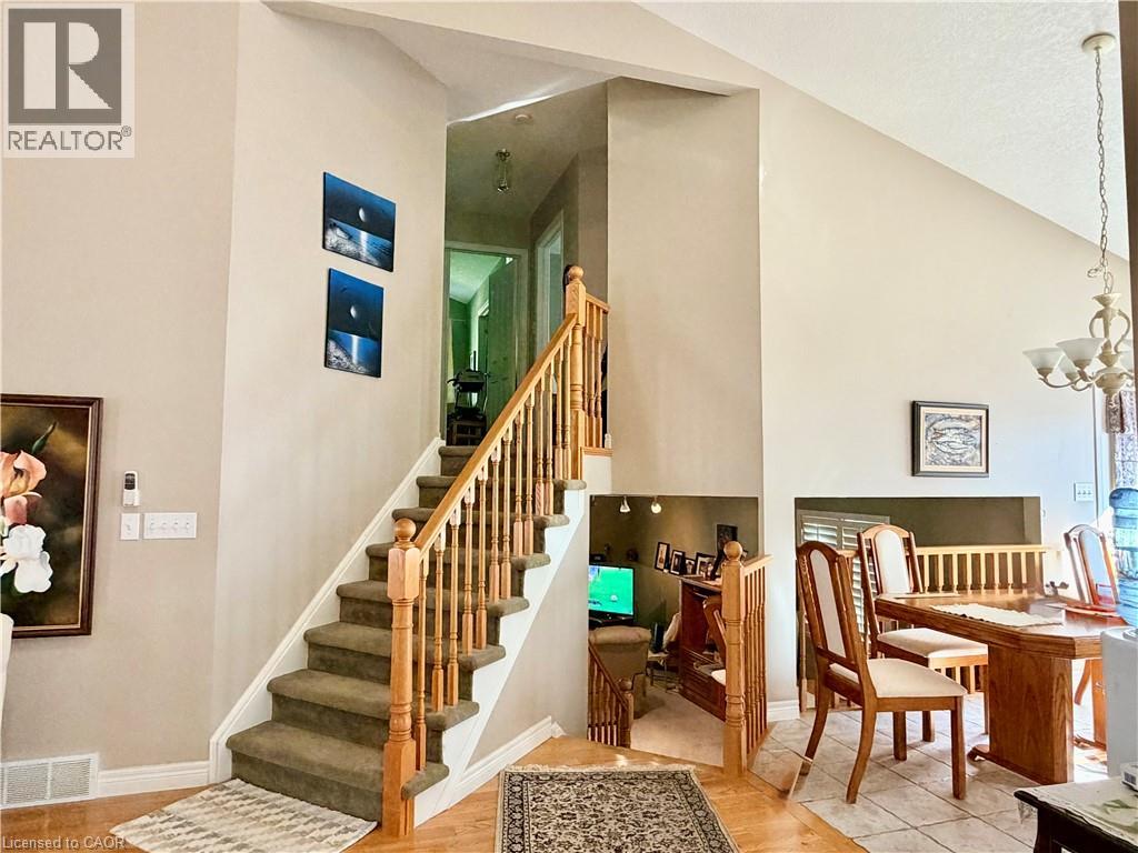 765 Chesapeake Drive, Waterloo, Ontario  N2K 4G3 - Photo 13 - 40840984