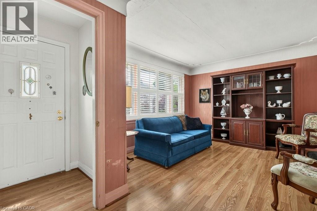 16 Sussex Street, Hamilton, Ontario  L8S 2E1 - Photo 5 - 40840681