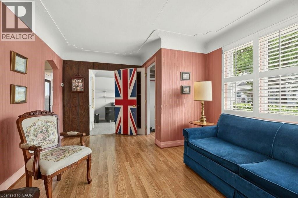 16 Sussex Street, Hamilton, Ontario  L8S 2E1 - Photo 8 - 40840681