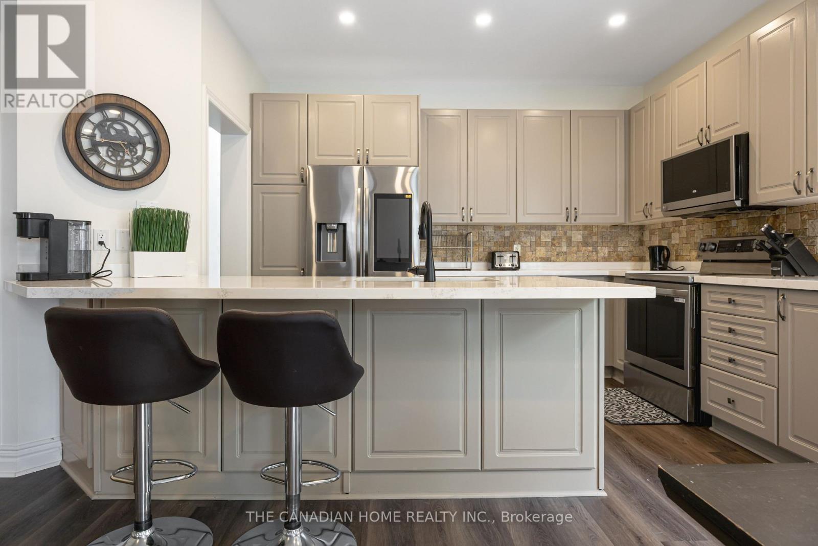 37 Darius Harns Drive, Whitby, Ontario  L1M 2B1 - Photo 9 - E13457824