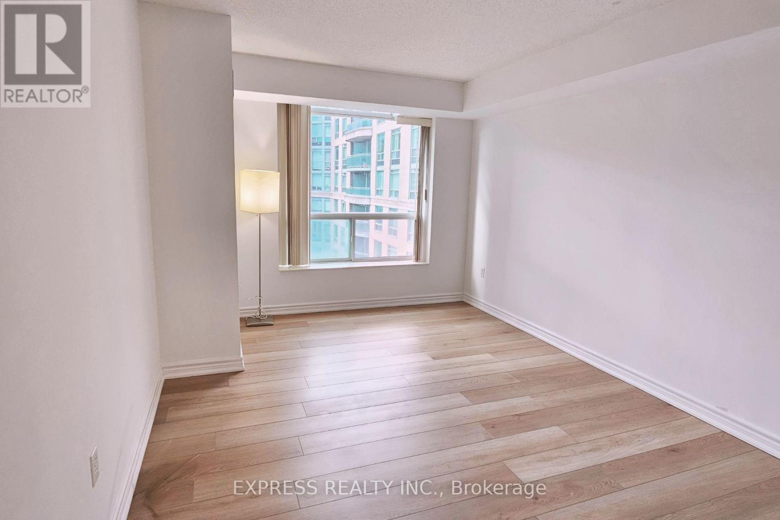 900 - 8 Pemberton Avenue, Toronto, Ontario  M2M 1Y1 - Photo 19 - C13460762