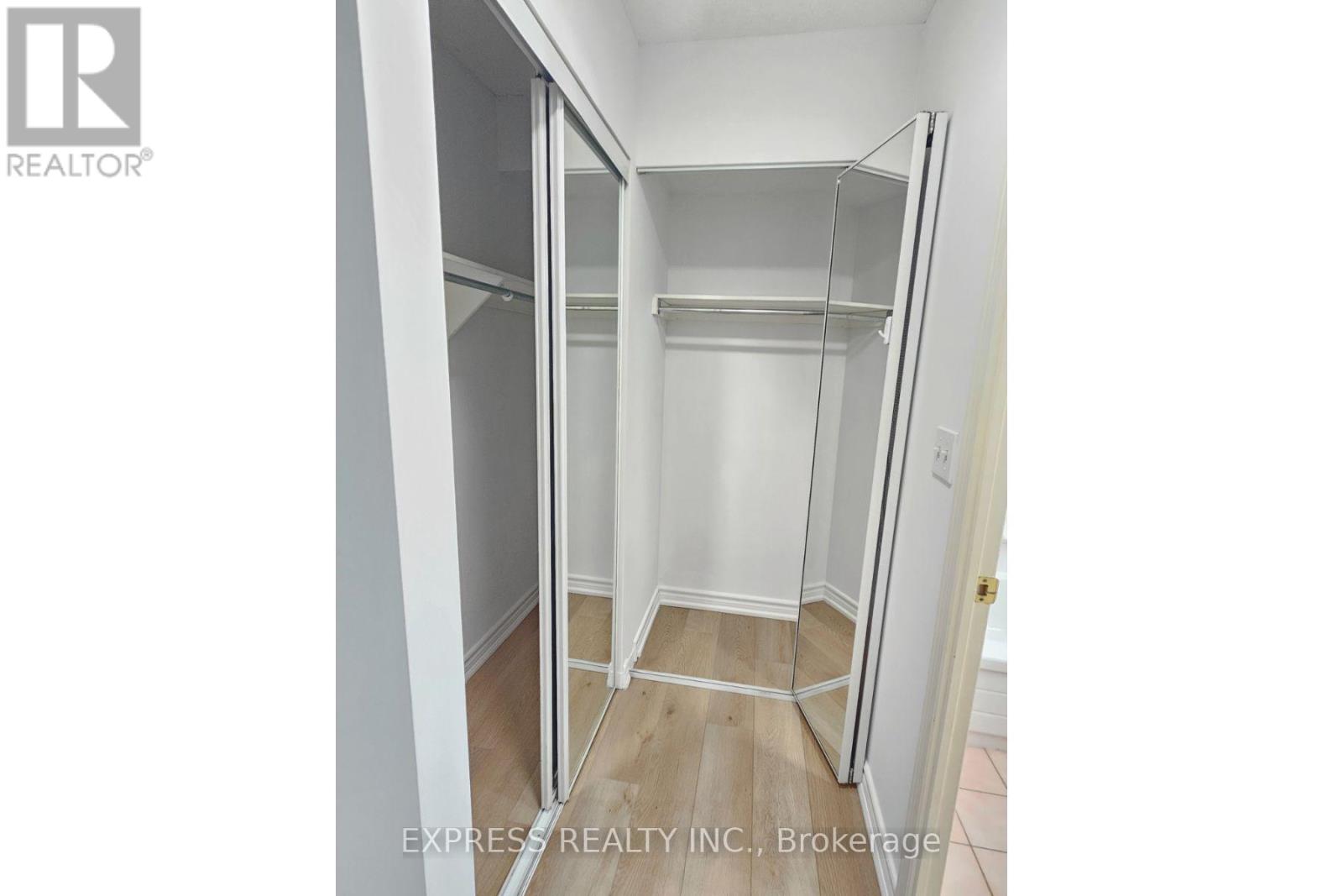 900 - 8 Pemberton Avenue, Toronto, Ontario  M2M 1Y1 - Photo 21 - C13460762