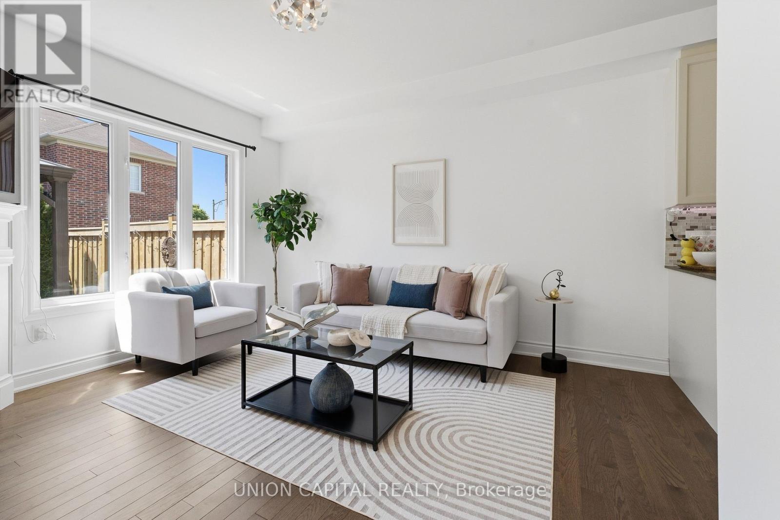 22 Delight Way, Whitby, Ontario  L1M 0E9 - Photo 6 - E13460418