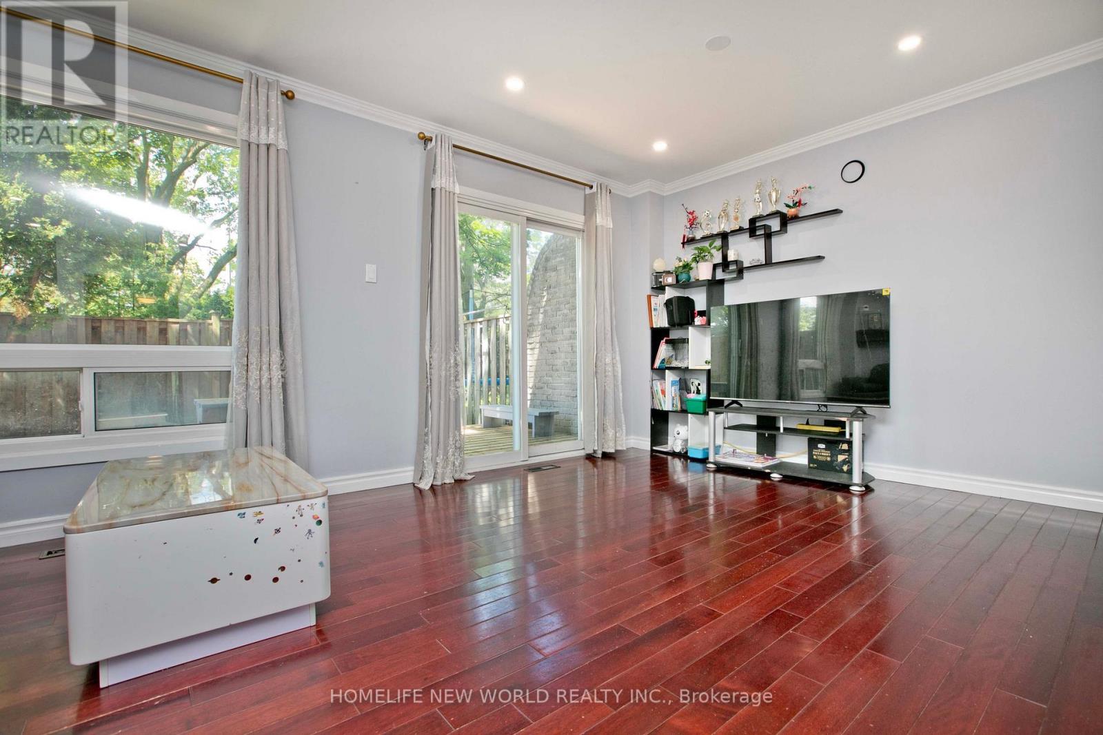 7 - 1180 Sandhurst Circle, Toronto, Ontario  M1V 1T8 - Photo 2 - E13460564
