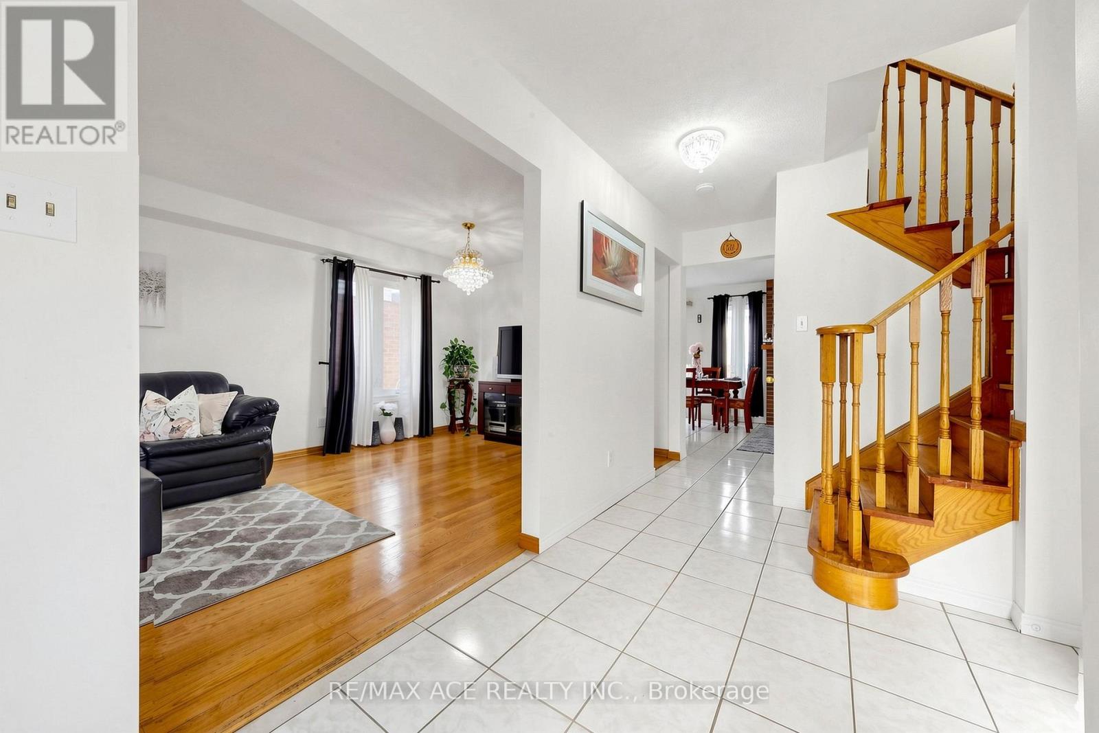 159 Heale Avenue, Toronto, Ontario  M1N 3Y2 - Photo 5 - E13460594