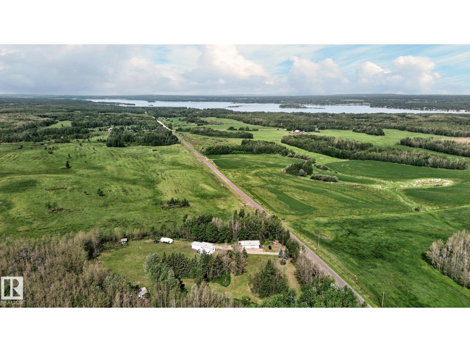 5115 Twp Road 540, Rural Lac Ste. Anne County, Alberta  T0E 0V0 - Photo 2 - E4494280