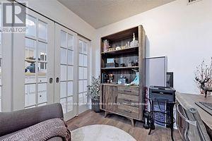 2022 - 5233 Dundas Street W, Toronto, Ontario  M9B 6M1 - Photo 9 - W13456374