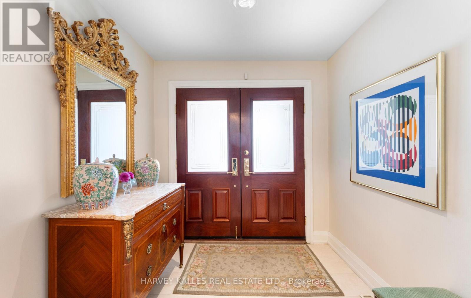 8 Granada Court, Markham, Ontario  L3T 4V4 - Photo 4 - N13460410