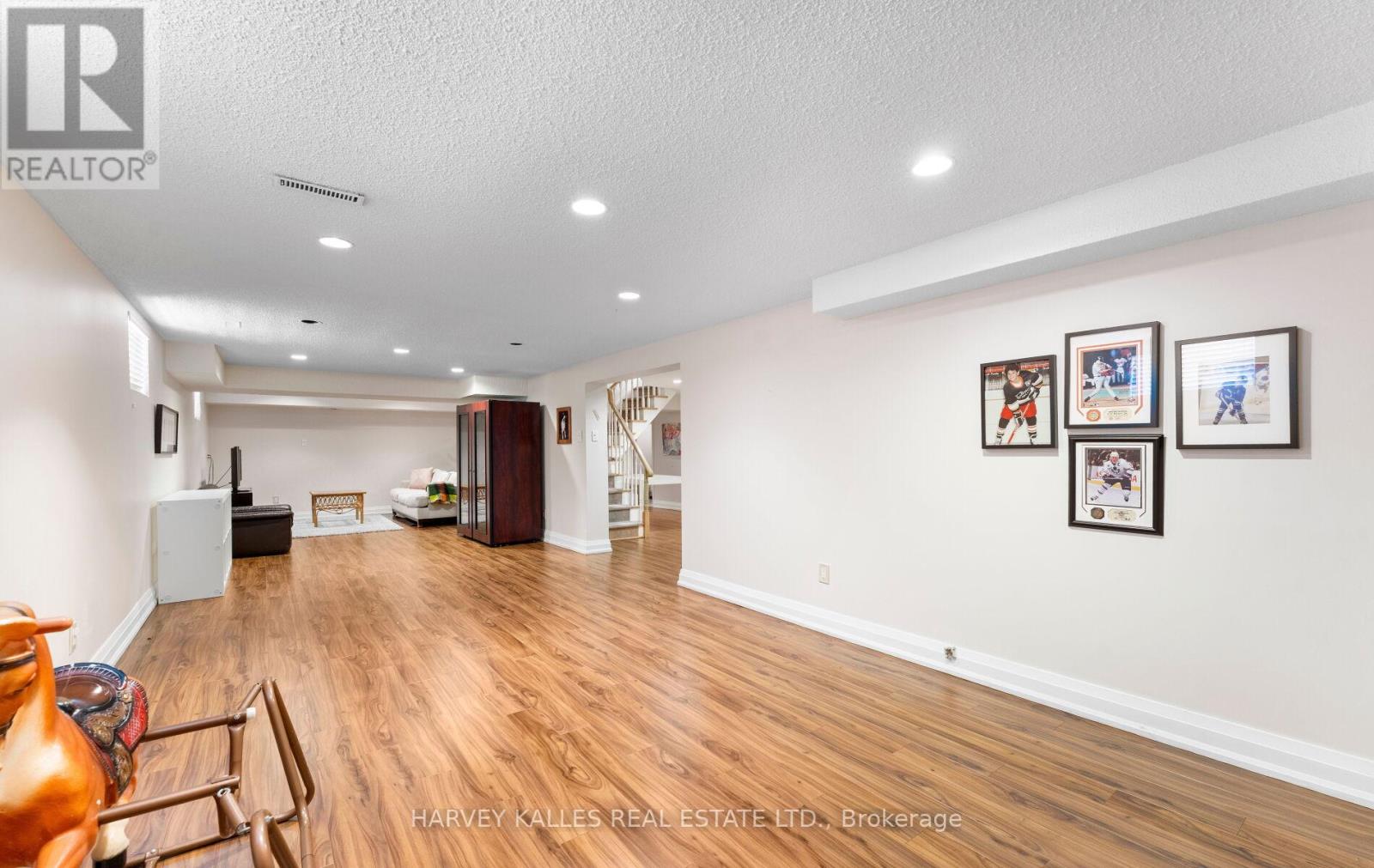 8 Granada Court, Markham, Ontario  L3T 4V4 - Photo 41 - N13460410