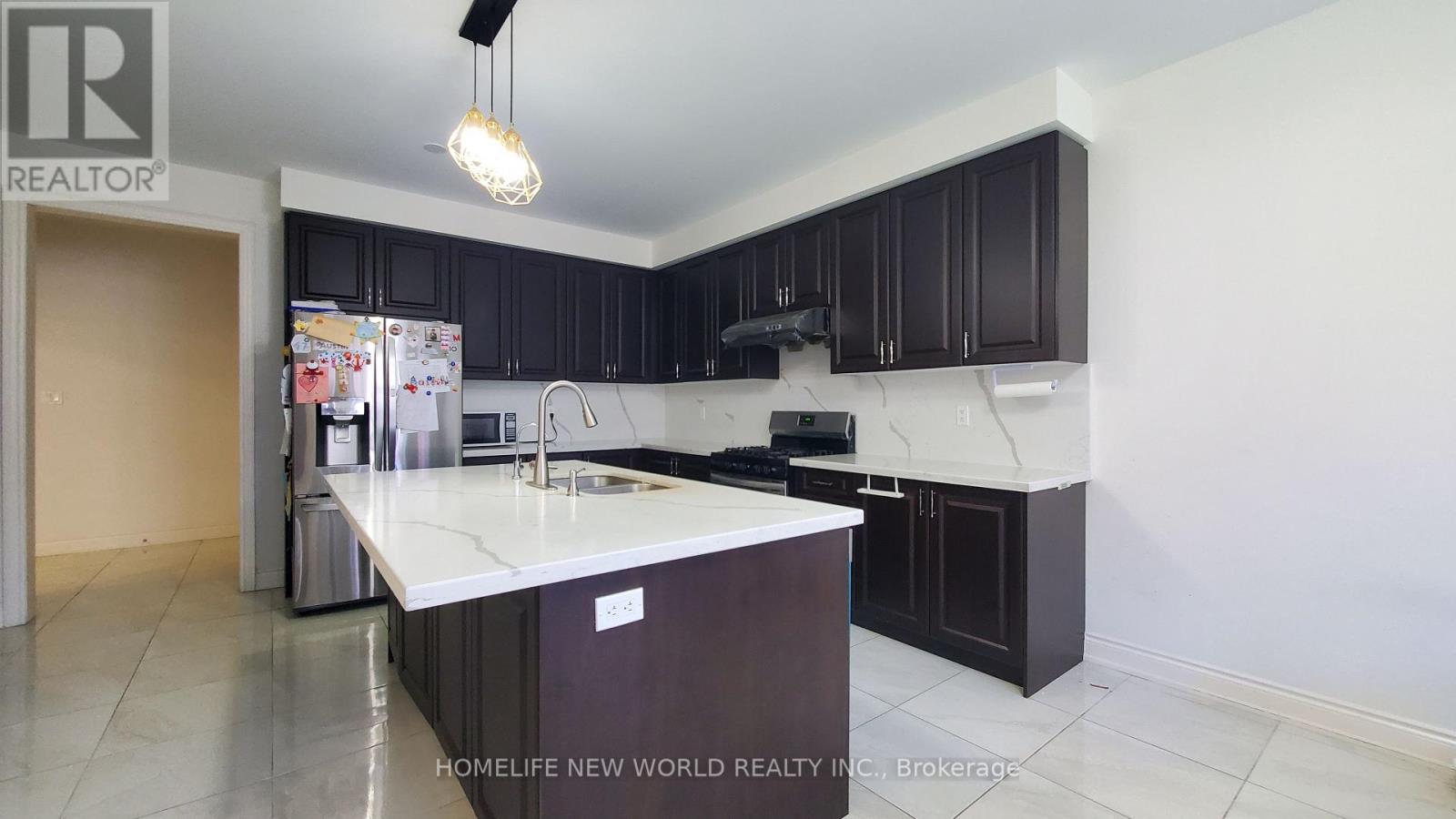 28 Fallharvest Way, Whitchurch-Stouffville, Ontario  L4A 4V8 - Photo 7 - N13460590