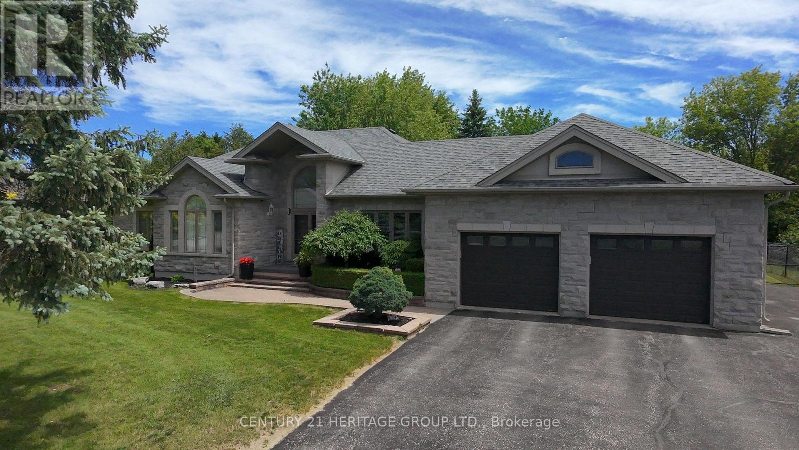 49 SHORE CRESCENT, Georgina, Ontario