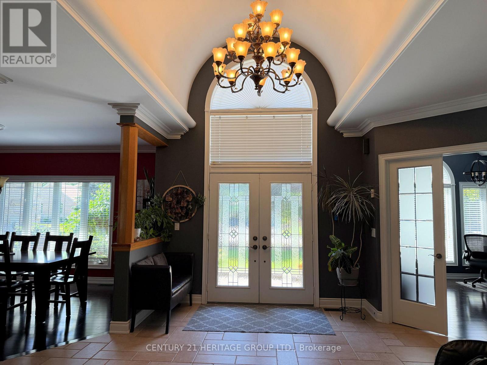 49 Shore Crescent, Georgina, Ontario L0E 1S0 - Photo 4 - N13460648