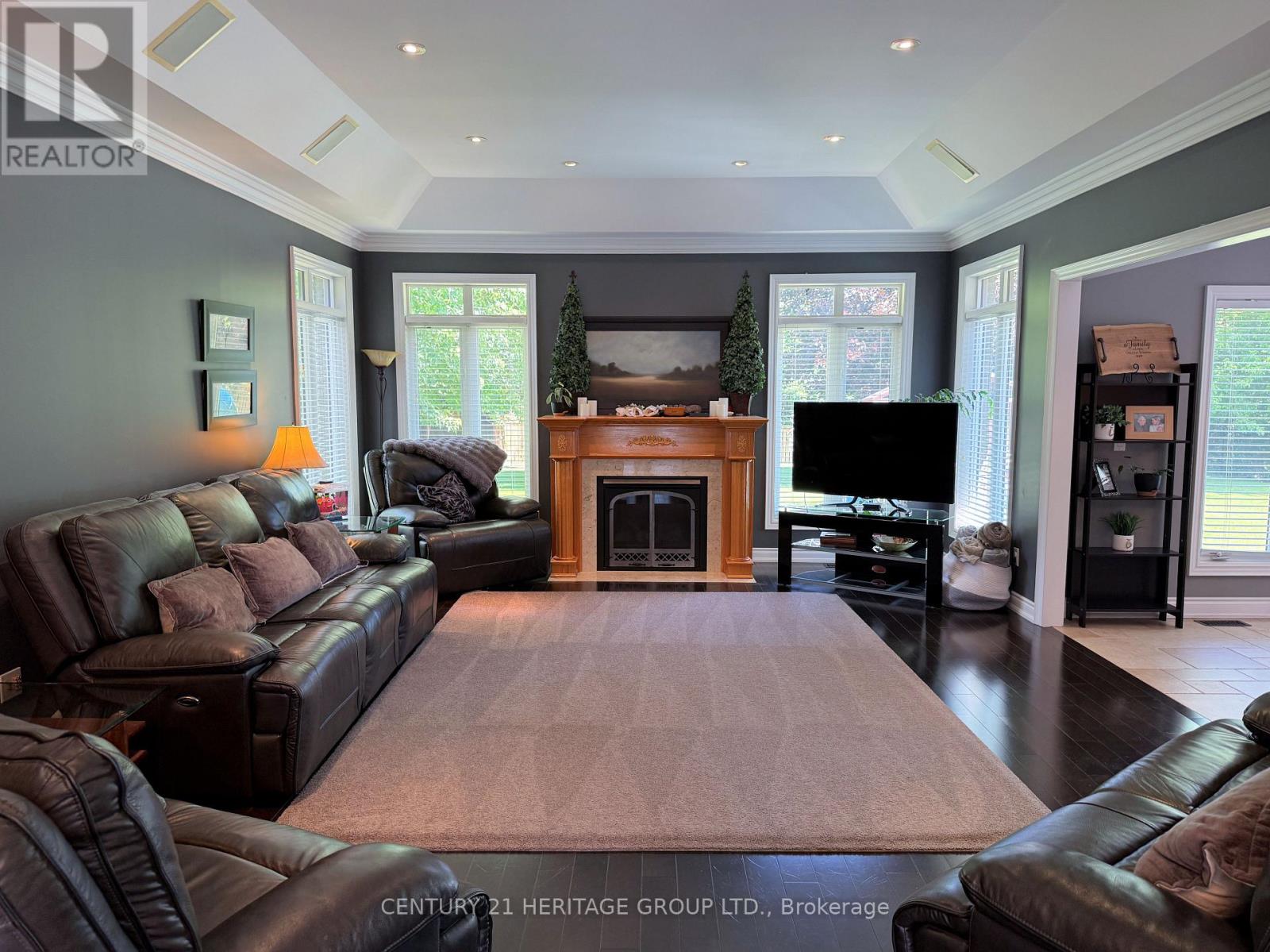 49 Shore Crescent, Georgina, Ontario L0E 1S0 - Photo 5 - N13460648