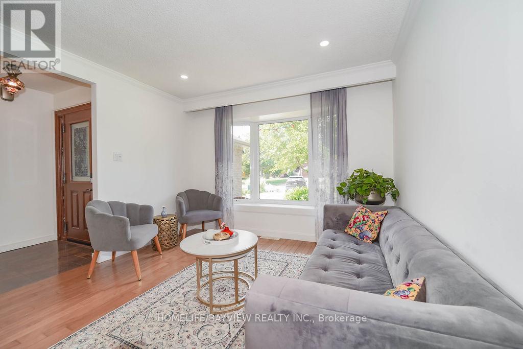 215 Weldrick Road W, Richmond Hill, Ontario  L4C 5J2 - Photo 11 - N13460652