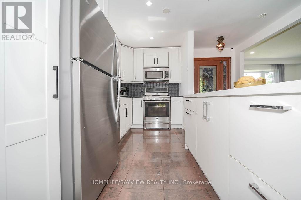 215 Weldrick Road W, Richmond Hill, Ontario  L4C 5J2 - Photo 18 - N13460652