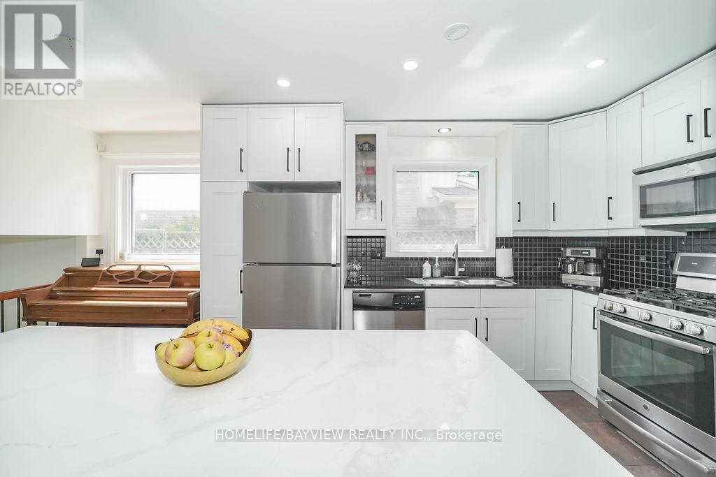 215 Weldrick Road W, Richmond Hill, Ontario  L4C 5J2 - Photo 21 - N13460652