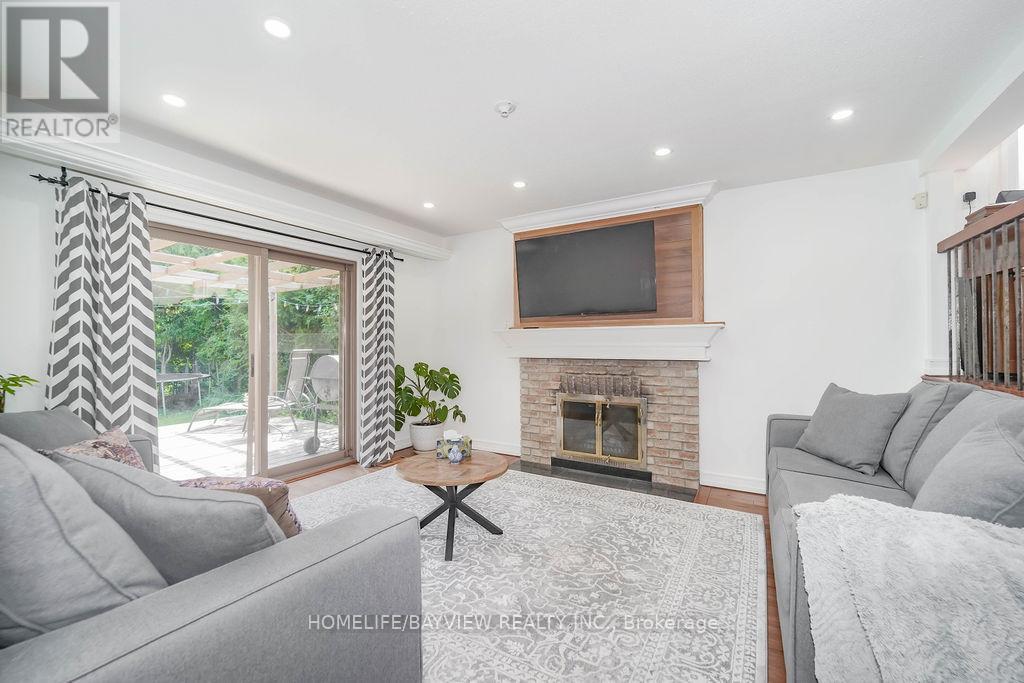 215 Weldrick Road W, Richmond Hill, Ontario  L4C 5J2 - Photo 23 - N13460652