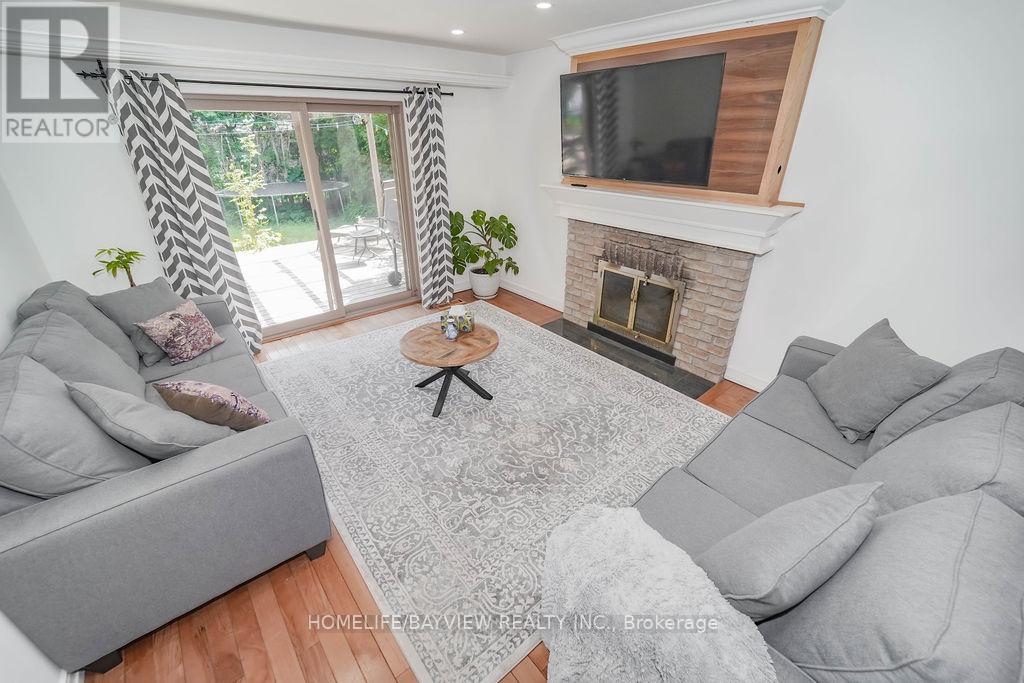 215 Weldrick Road W, Richmond Hill, Ontario  L4C 5J2 - Photo 24 - N13460652