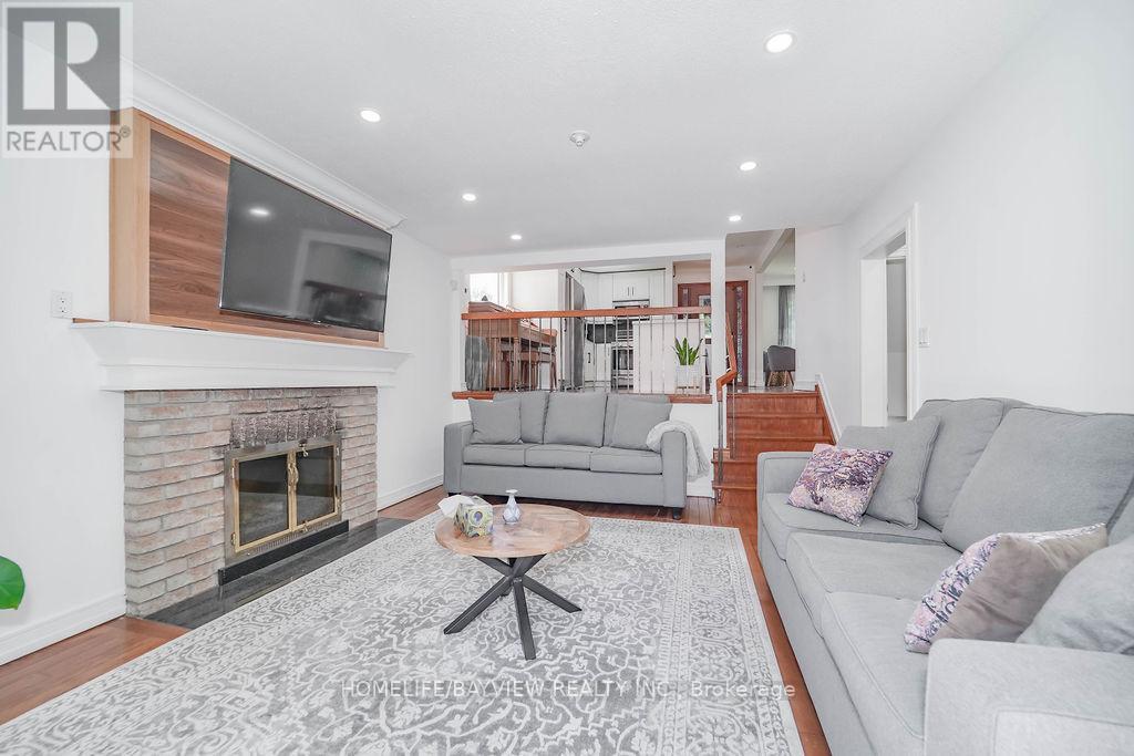 215 Weldrick Road W, Richmond Hill, Ontario  L4C 5J2 - Photo 26 - N13460652