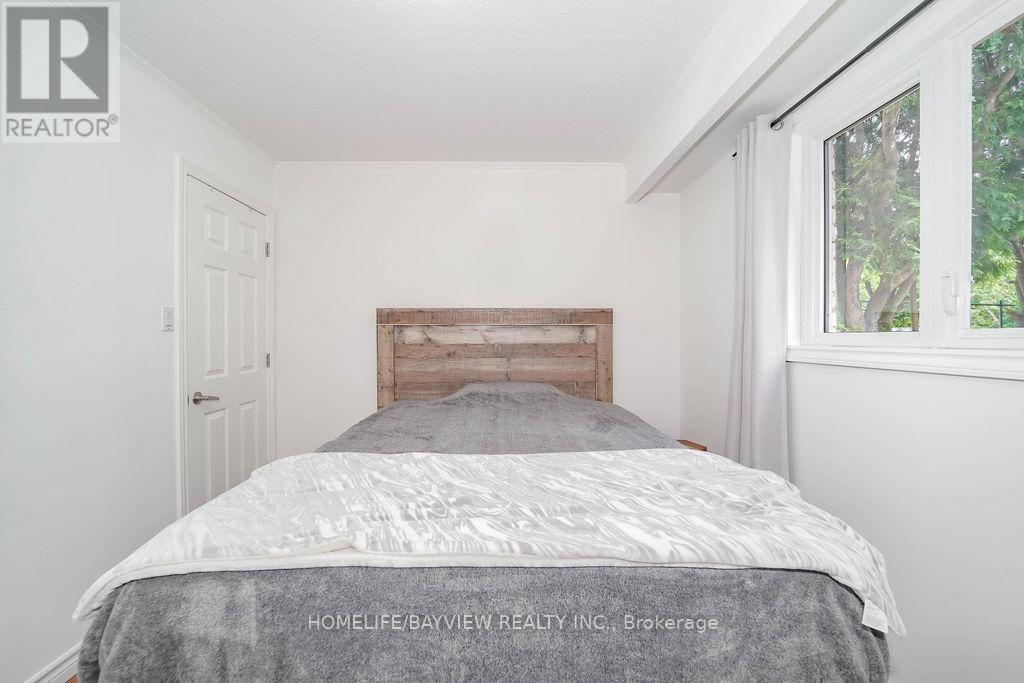 215 Weldrick Road W, Richmond Hill, Ontario  L4C 5J2 - Photo 28 - N13460652