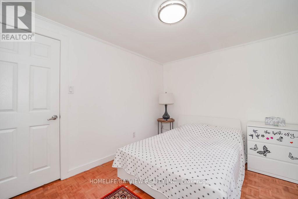 215 Weldrick Road W, Richmond Hill, Ontario  L4C 5J2 - Photo 33 - N13460652