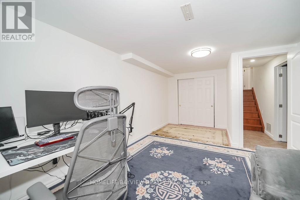 215 Weldrick Road W, Richmond Hill, Ontario  L4C 5J2 - Photo 43 - N13460652