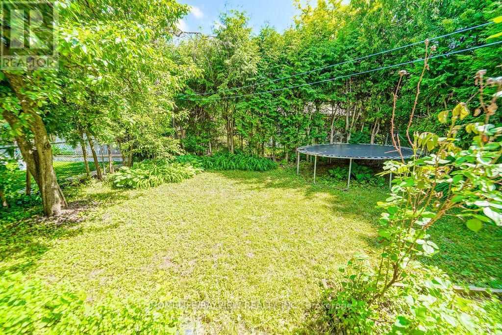 215 Weldrick Road W, Richmond Hill, Ontario  L4C 5J2 - Photo 7 - N13460652