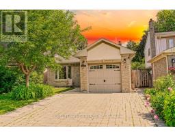 215 WELDRICK ROAD W, Richmond Hill, Ontario