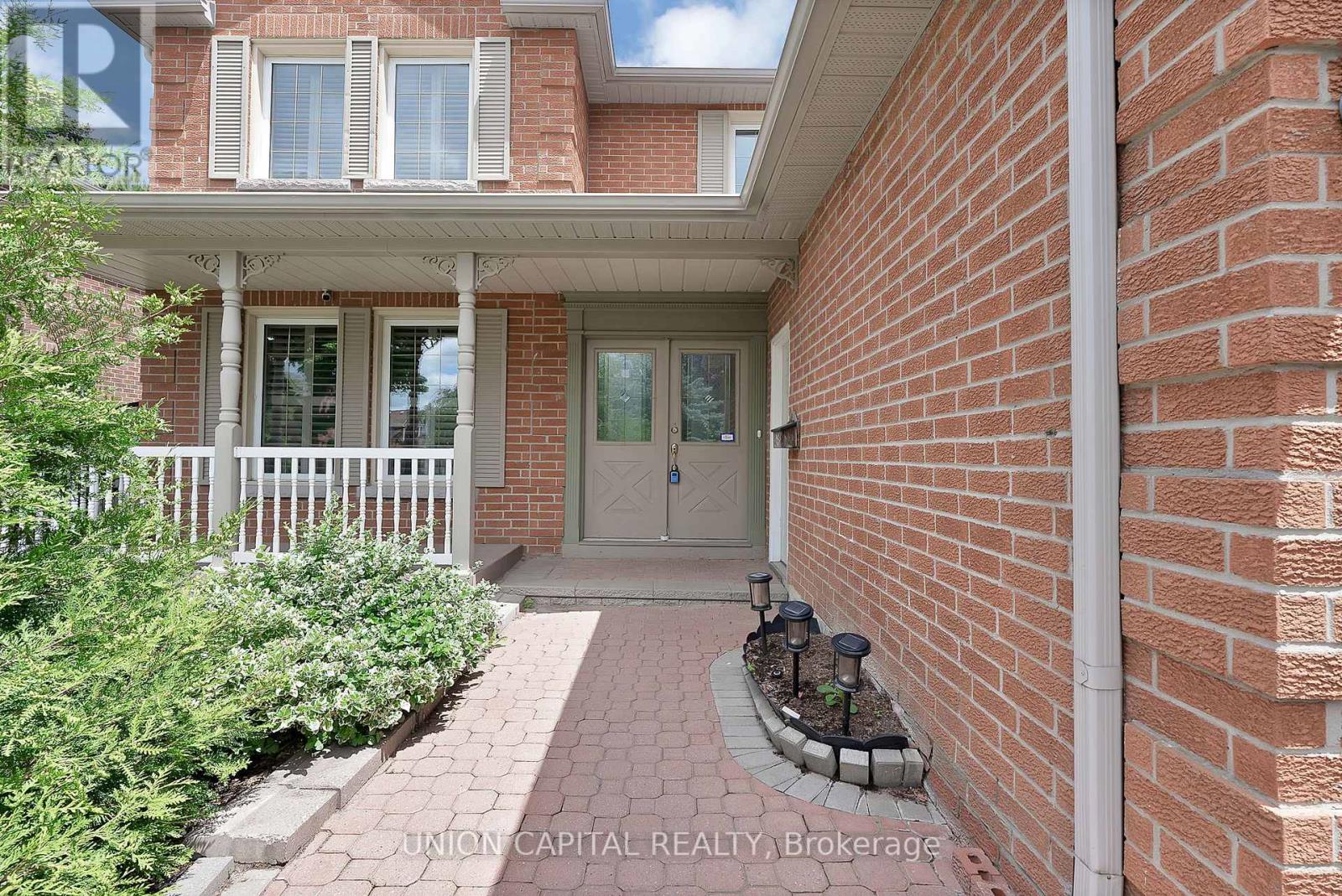 35 Mccarty Crescent, Markham, Ontario  L3P 4R4 - Photo 2 - N13460746